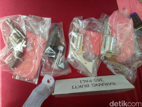 Barang bukti sendi yang disita dari para tersangka.