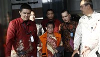 Miryam usai diperiksa di Gedung KPK Jakarta, Jumat (12/5/2017).