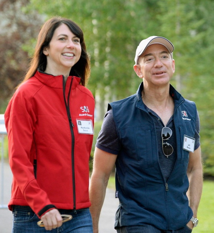 Jeff Bezos dan Istri