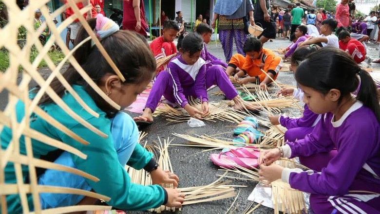 Begini Ramainya Festival Bambu  di Banyuwangi 