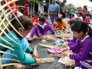 Begini Ramainya Festival Bambu di Banyuwangi