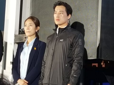 Foto: Pengawal Tampan Presiden Korea Selatan Bikin Heboh Netizen