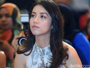 Velove Vexia Rela Tak Makan Daging Demi Kulit Mulus