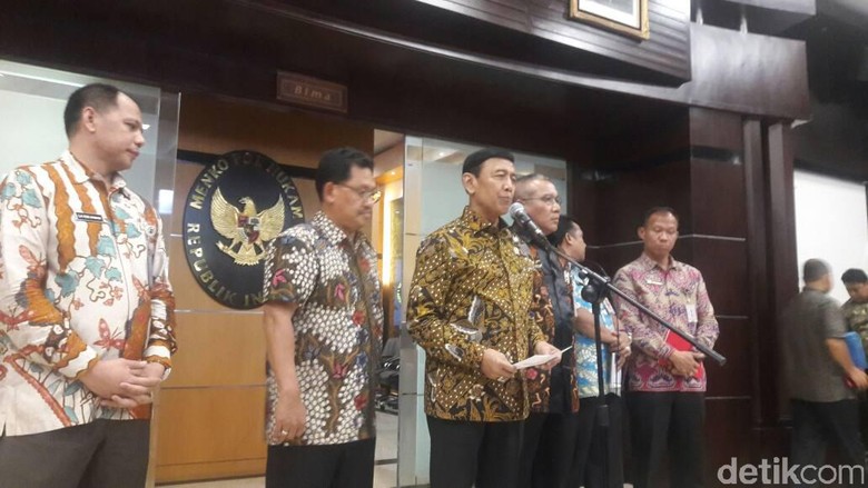 Wiranto: HTI Nyata-nyata Mengancam Kedaulatan Negara Wiranto: HTI Nyata-nyata Mengancam Kedaulatan Negara