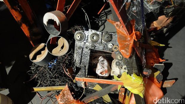 Komunitas Invalid Urban asal Bandung memajang karya 'Happy Balangsak' di Galeria Fatahillah