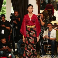 Brand Ambah Batik melangsungkan koleksi terbarunya di Plataran Menteng. Jakarta Pusat. [Mohammad Abduh/Wolipop]