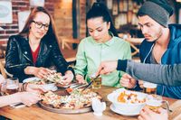 Terungkap! Ini Dia 10 Makanan yang Paling Bikin Orang Ngiler