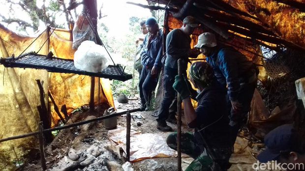 Kerusakan hutan di TNGGP.