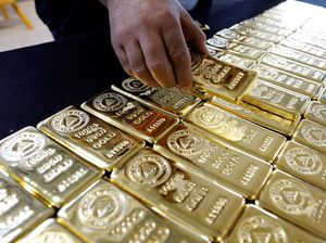 Emas Jadi Primadona Baru Lapak Online