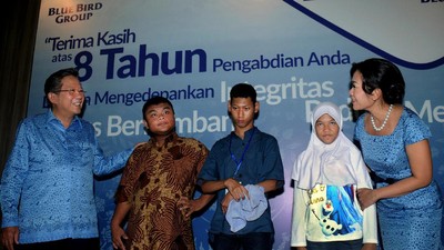 Blue Bird Rayakan Hari Jadi ke-45