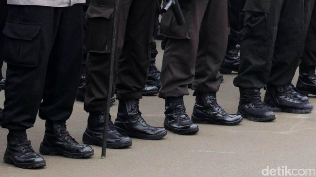 Diteror Jasa Utang Online Abal-abal? Lapor Polisi Saja!