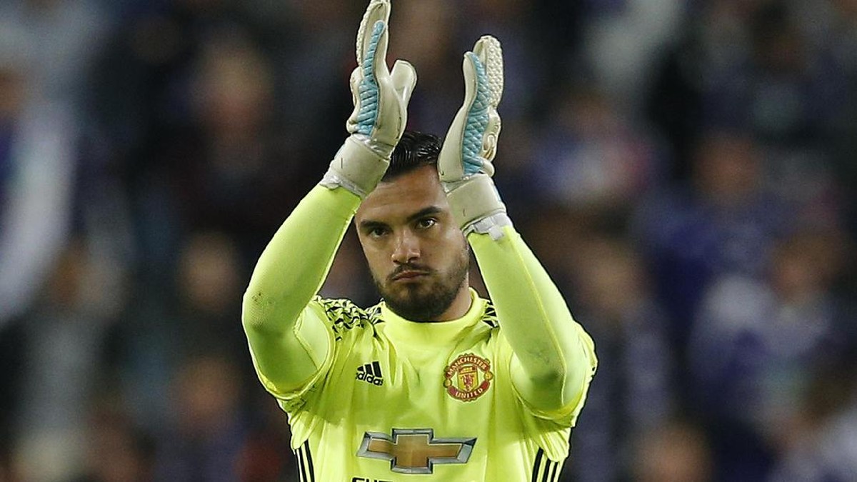 Kiper MU Sergio Romero (Foto: Action Images via Reuters/Andrew Couldridge)