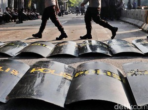 Polisi Patroli Cegah Pelajar Tangsel Ikut Demo 30 September di DPR