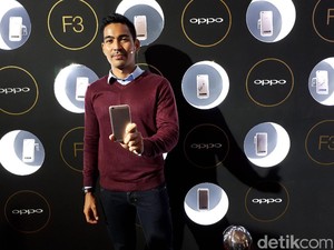 Sempat Cium Tangan, Ini Kenangan Robby Purba dengan Mendiang Ibu Roro Fitria