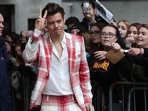 Christopher Nolan Tak Tahu Kepopuleran Harry Styles Saat Garap Dunkirk