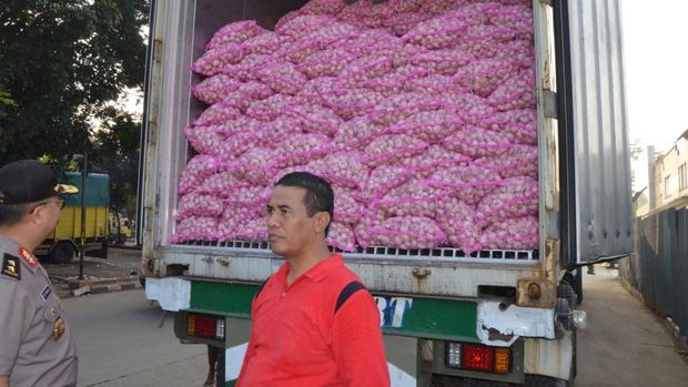Cerita Amran Blusukan Cek Harga Bawang Usai Salat Subuh