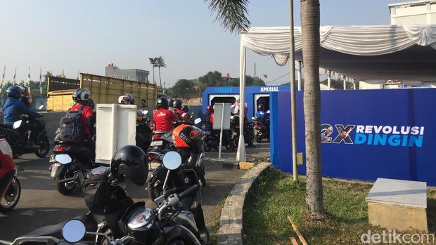 Federal Oil Ajak Komunitas Motor Matik Nobar Film