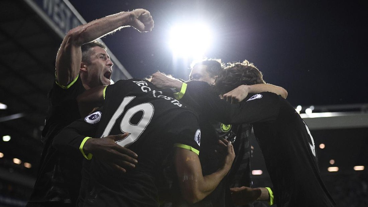 Foto: Para pemain Chelsea merayakan gol ke gawang West Bromwich Albion (REUTERS/Dylan Martinez)