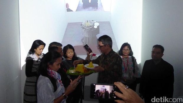 Karya Tintin Wulia Resmi Dibuka di Paviliun Indonesia Venice Art Biennale 2017  