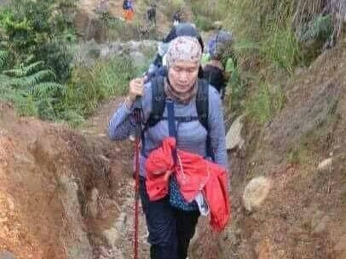 Rekan: Anthina Sehat dan Ceria saat Mendaki Semeru