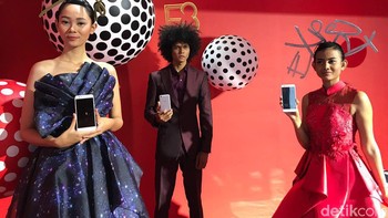 F3 masih mengandalkan kamera selfie wide angle dengan sudut 120 derajat untuk group selfie. Foto: afr/detikINET
