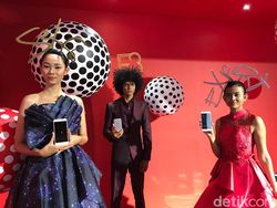 Semarak Penjualan Perdana Oppo F3