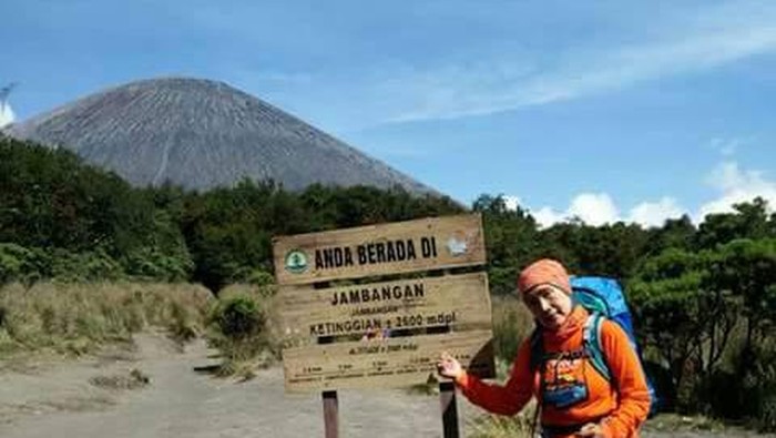 Tewas di Semeru, Begini Sosok Anthina di Mata Anaknya