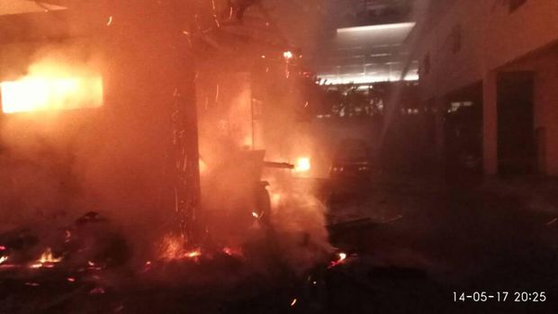 Klinik di Museum Satria Mandala Terbakar, 15 Damkar Dikerahkan