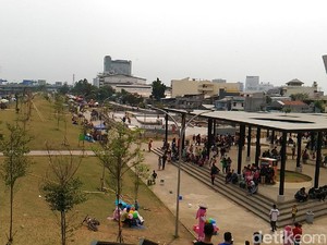RPTRA Kalijodo untuk Perayaan HUT DKI, Warga: Rumput Jangan Diinjak