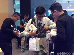 Semarak Penjualan Perdana Oppo F3