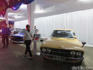 Mobil Klasik Datsun di Perayaan Hari Jadinya yang Ke-3