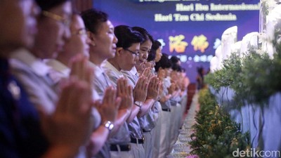 Perayaan Waisak di Wihara Tzu Chi Indonesia