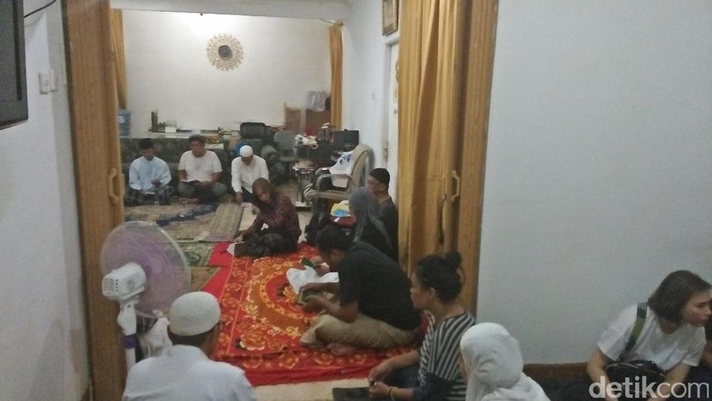 Keluarga Anthina yang Meninggal di Semeru Adakan Tahlilan