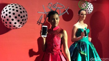 Oppo menyediakan slot MicroSD yang mendukung hingga 128 GB. Foto: afr/detikINET