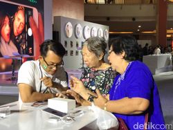 Semarak Penjualan Perdana Oppo F3