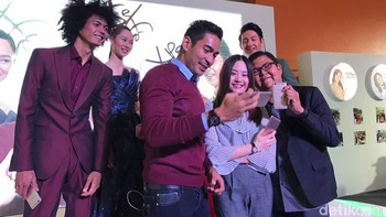 Setelah membuka masa preorder, Oppo mulai memasarkan perdana F3 pada 14 Mei. Foto: afr/detikINET