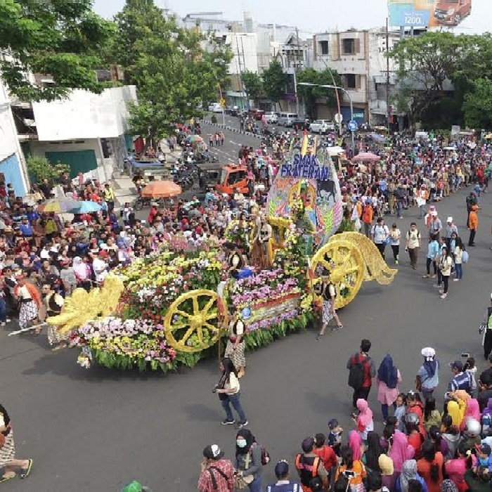Menteri ESDM Kagumi Parade Budaya dan Bunga Mirip di AS