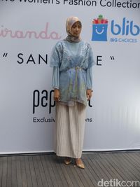 Foto Koleksi Baju Hijab Terbaru Ria Miranda Untuk Mudik Dan Lebaran
