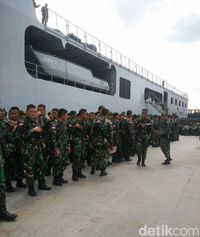 1.350 personel TNI dari berbagai kesatuan Batalion, tiba di Papua.
