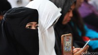 Yusril sempat mengatakan bahwa Pasal 28 ayat (2) Jo Pasal 45A ayat (2) UU RI No 19 Tahun 2016 tentang perubahan atas UU RI No 11 Tahun 2008 tentang Informasi dan Transaksi Elektronik (ITE) Jo Pasal 65 ayat (1) KUHP dirumuskan secara terburu-buru.