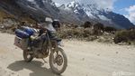Naik Motor, Pasutri AS Mampir ke Indonesia