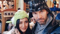 Ini dia kabar sosialita yang dulu jadi istri Tommy Soeharto. Kini Tata dipacari aktor Hollywood, Bobby Tonelli. (Foto: Instagram @btonelli)
