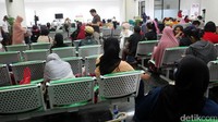 Jumlah komputer di RS Dharmais lebih dari 600 unit. Tidak semua terkena virus ransomware menjangkit komputer karena pada saat pertama kali serangan, tidak semua komputer online.
