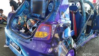 Namanya NcunKampunk. Ncun itu Datsun, Kampunk itu dari kampung, jadi Datsun dari kampung, Garut, ujarnya kepada detikOto, di Sindu Kusuma Edupark, Yogyakarta, akhir pekan kemarin.