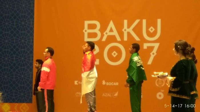 Angkat Besi dan Renang Sumbang Emas untuk Indonesia