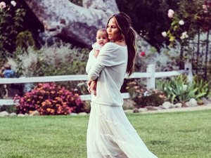 Ini Cara 13 Selebriti Hollywood Merayakan Hari Ibu