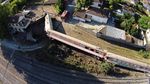 Kereta Anjlok Timpa Rumah di Yunani, Tiga Orang Tewas