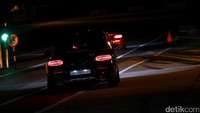 Sementara pada sesi Race Start layaknya sebuah balapan di Drag Race dilakukan pada sebuah trek lurus. Foto: Mercedes-Benz