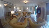 Kamar yang paling mewah, Imperial Suite seluas 120 m2. Kamar ini punya ruang tidur, ruang keluarga, ruang makan dan dapur plus pelayan pribadi. Mewahnya bukan main (Fitraya/detikTravel)
