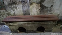 Bagi traveler yang mau beristirahat tak perlu khawatir. Karena ada beberapa bangku yang disediakan di sini (Bonauli/detikTravel)